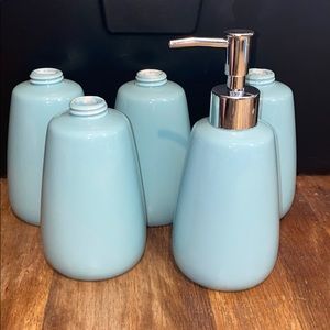 Farmhouse style soap dispensers (6)